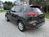 Thumbnail of 2017 Green Nissan Rogue