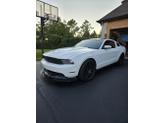 Photo of 2012 White Ford Mustang