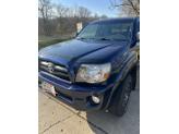 Thumbnail of 2006 Blue Toyota Tacoma