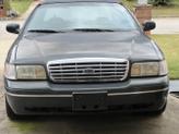 Thumbnail of 2002 Green Ford Crown Victoria