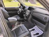 Thumbnail of 2015 Gray Honda Pilot