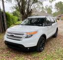 Photo of 2015 White Ford Explorer