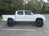 Thumbnail of 2006 White Toyota Tacoma