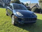 Photo of 2017 Blue Porsche Macan