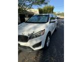 Thumbnail of 2016 White Kia Sorento