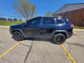 Thumbnail of 2019 Black Jeep Cherokee