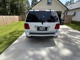 Thumbnail of 2006 White Lincoln Navigator