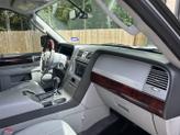 Thumbnail of 2006 White Lincoln Navigator