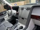 Thumbnail of 2006 White Lincoln Navigator