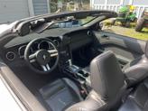 Thumbnail of 2006 White Ford Mustang