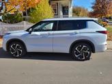 Thumbnail of 2022 White Mitsubishi Outlander
