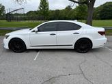 Photo of 2017 White Lexus LS 460