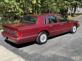 Thumbnail of 1997 Red Lincoln Town Car