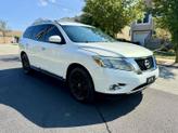Thumbnail of 2014 White Nissan Pathfinder