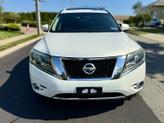 Thumbnail of 2014 White Nissan Pathfinder