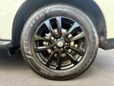 Thumbnail of 2014 White Nissan Pathfinder