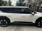 Thumbnail of 2024 White Kia EV9
