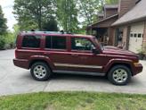 Photo of 2007 Red Jeep Commander
