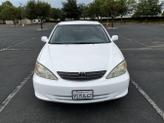 Photo of 2002 White Toyota Camry