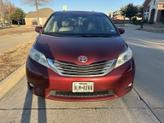 Photo of 2014 Red Toyota Sienna