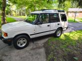 Thumbnail of 1998 White Land Rover Discovery