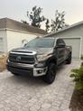 Photo of 2015 Gray Toyota Tundra
