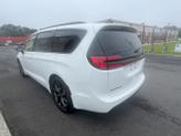 Thumbnail of 2025 White Chrysler Pacifica