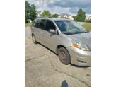 Thumbnail of 2006 Beige Toyota Sienna