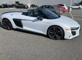 Thumbnail of 2023 White Audi R8