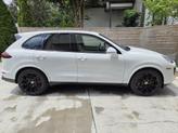 Photo of 2016 White Porsche Cayenne