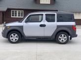 Photo of 2004 Silver Honda Element