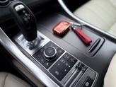 Thumbnail of 2014 White Land Rover Range Rover Sport