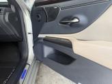 Thumbnail of 2019 Beige Lexus ES 300h
