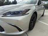 Thumbnail of 2019 Beige Lexus ES 300h