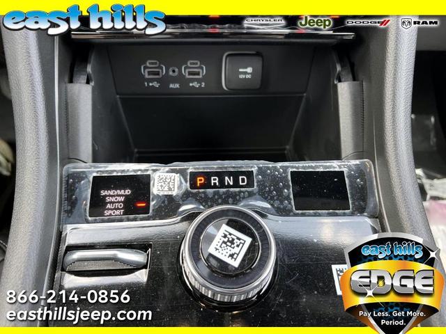 Photo of 2025 Baltic Gray Jeep Grand Cherokee