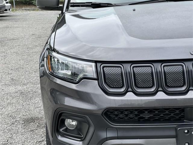 Photo of 2022 Granite Crystal Clearcoat Metallic Jeep Compass