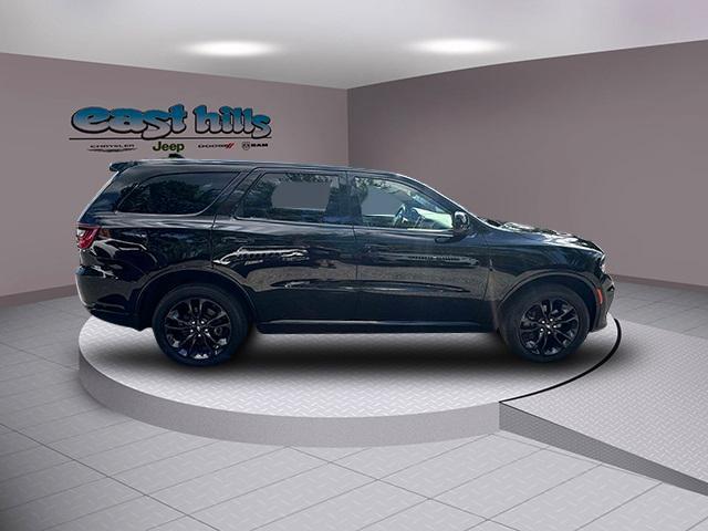 Photo of 2022 DB Black Clearcoat Dodge Durango