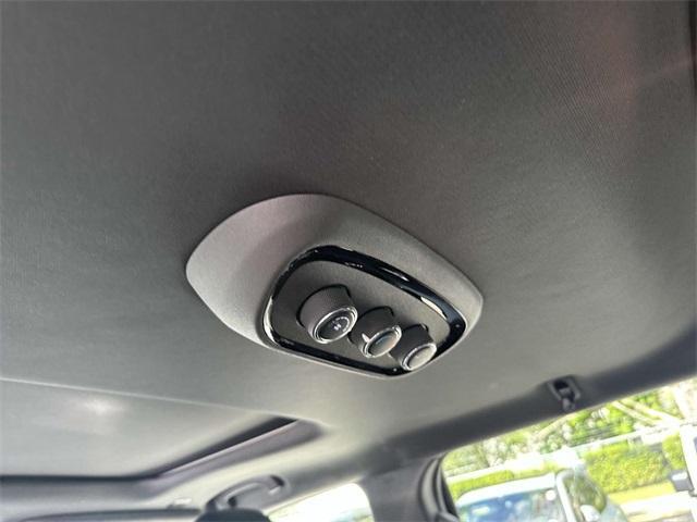 Photo of 2022 DB Black Clearcoat Dodge Durango
