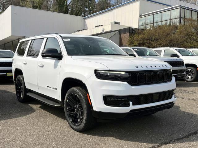 Photo of 2025 Bright White Jeep Wagoneer