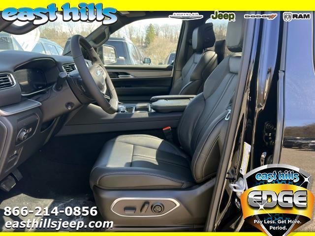 Photo of 2025 Diamond Black Jeep Wagoneer