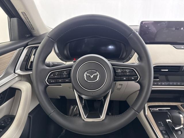 Photo of 2025 Platinum Mazda CX-90