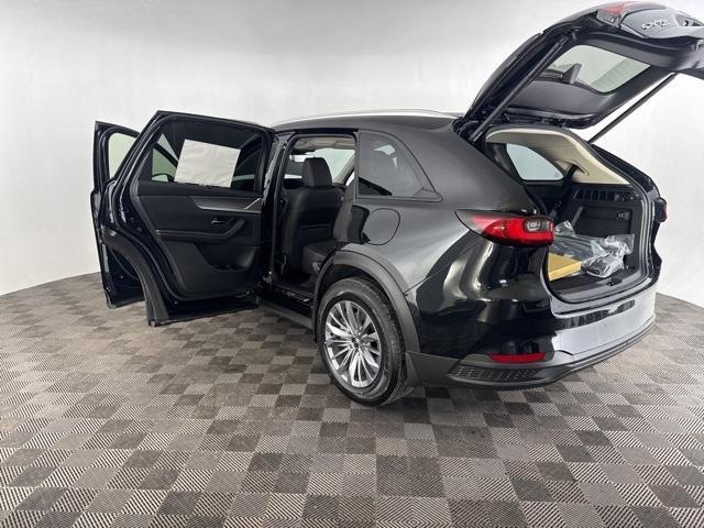 Photo of 2025 Jet Black Mica Mazda CX-90