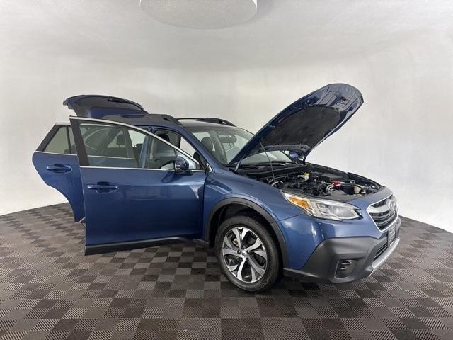 Photo of 2022 Abyss Blue Pearl Subaru Outback