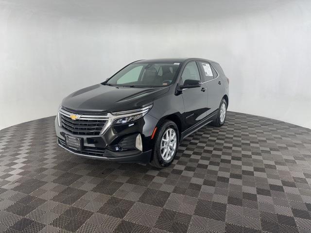 Photo of 2024 Mosaic Black Metallic Chevrolet Equinox