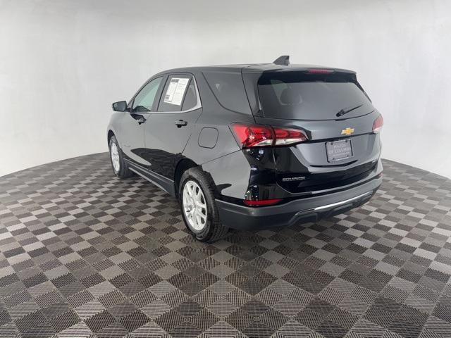 Photo of 2024 Mosaic Black Metallic Chevrolet Equinox