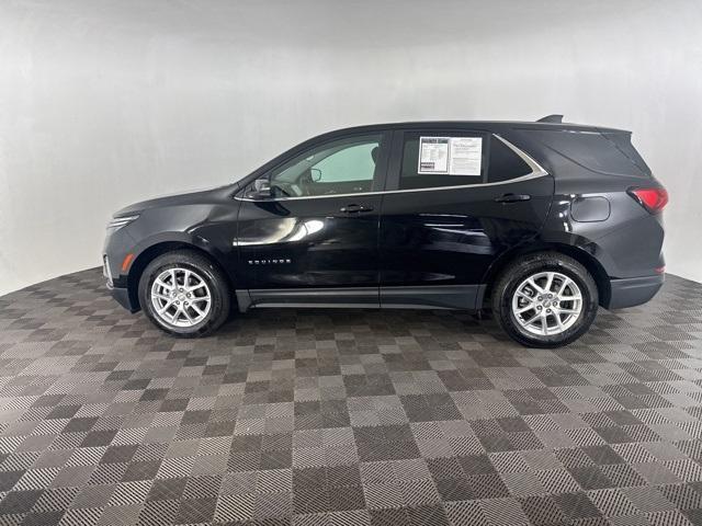 Photo of 2024 Mosaic Black Metallic Chevrolet Equinox
