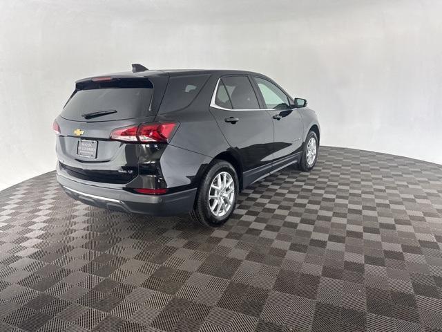 Photo of 2024 Mosaic Black Metallic Chevrolet Equinox