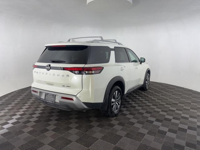 Photo of 2024 Pearl White Tri-Coat Nissan Pathfinder