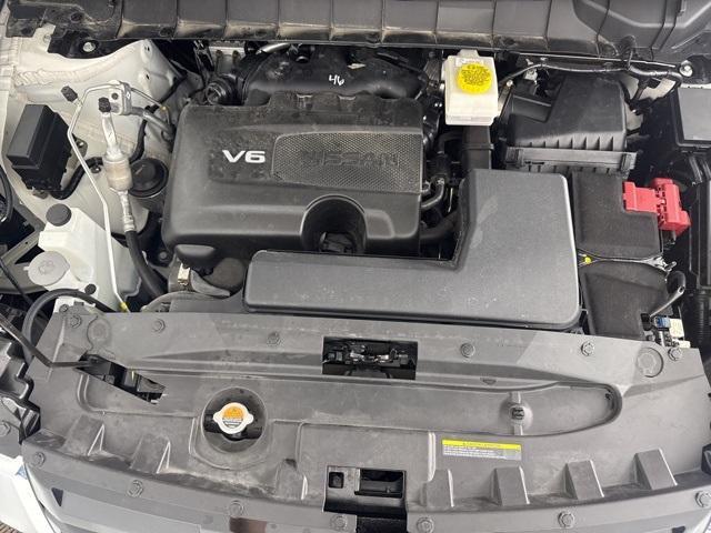 Photo of 2024 Pearl White Tri-Coat Nissan Pathfinder
