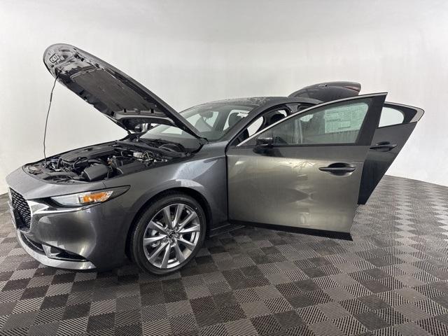 Photo of 2025 Machine Gray Metallic Mazda Mazda3